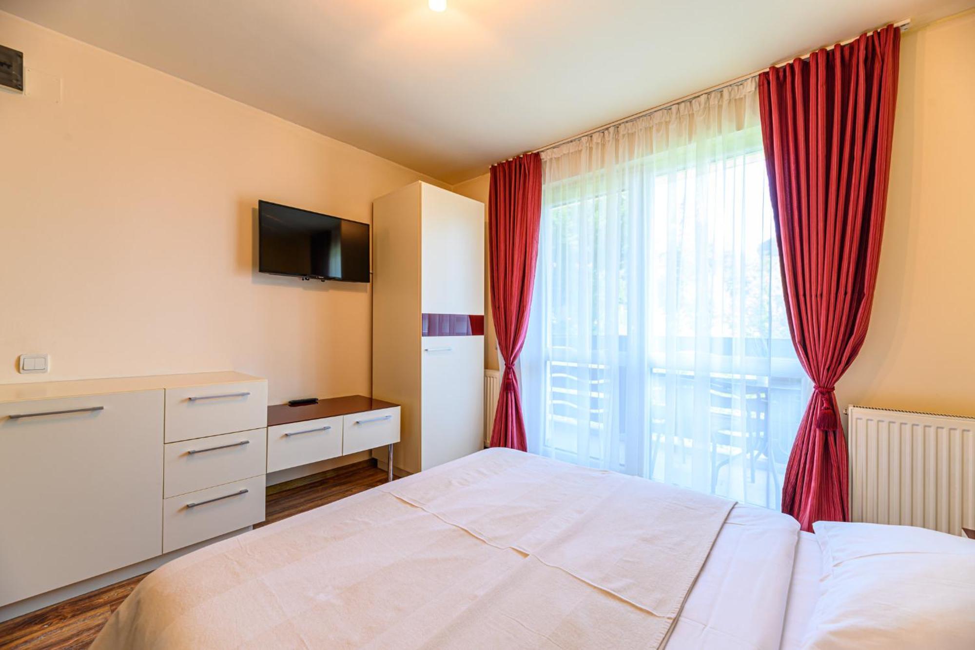 Hotel Casa Ramino Buşteni Esterno foto